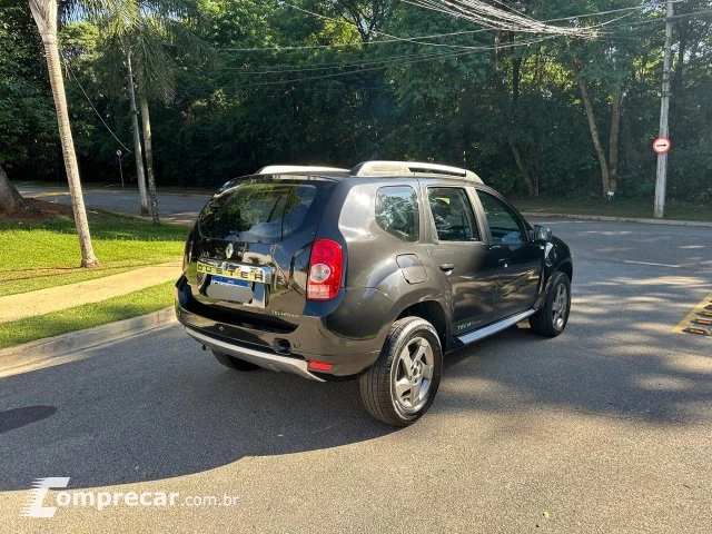 DUSTER - 1.6 TECH ROAD 4X2 16V 4P MANUAL