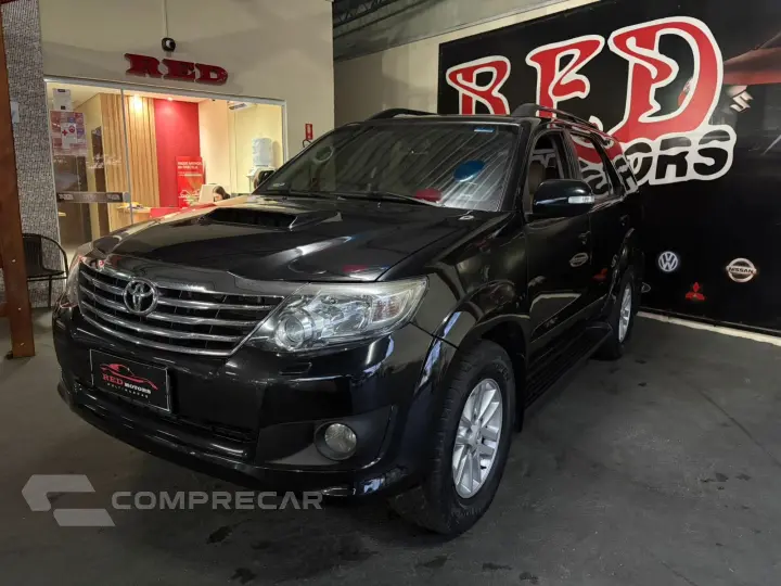 HILUX SW4 3.0 SRV 4X4 7 LUGARES 16V TURBO INTERCOOLER DIESEL