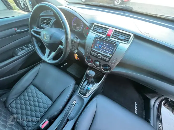 CITY Sedan LX 1.5 Flex 16V 4p Aut.