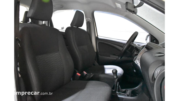 ETIOS HATCH - 1.3 X 16V 4P MANUAL