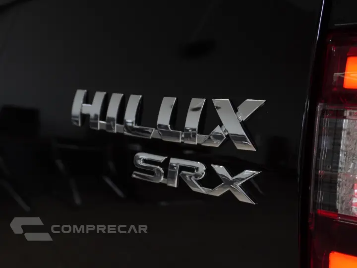 HILUX 2.8 D-4D TURBO DIESEL CD SRX 4X4 AUTOMÁTICO