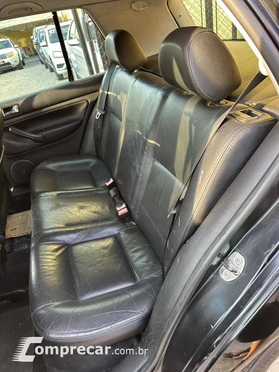GOLF 1.6 MI Black & Silver 8V