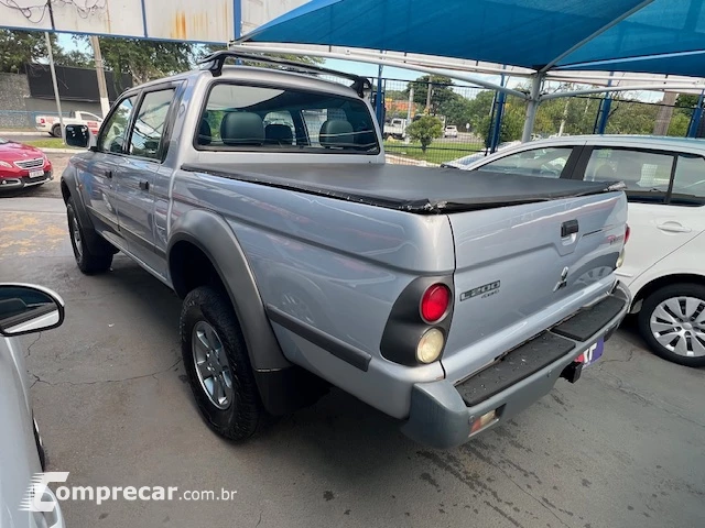L 200 Outdoor 2.5 HPE 4X4 CABINE DUPLA TURBO DIESEL INTERCOO