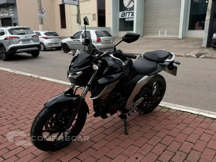 FZ25 FAZER