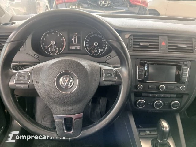 JETTA - 2.0 COMFORTLINE 4P TIPTRONIC