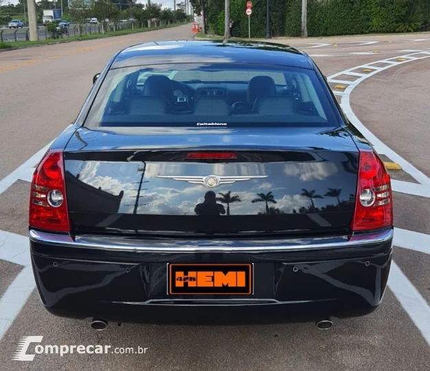 300 C 5.7 Hemi Sedan V8 16V