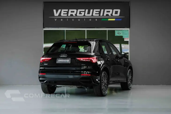 Q3 2.0 40 TFSI Performance Black Quattro