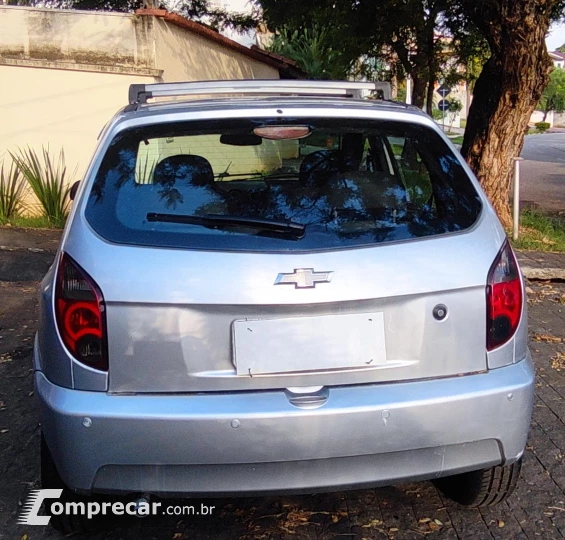 CELTA 1.0 MPFI LT 8V