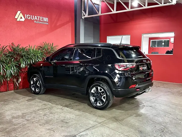 COMPASS 2.0 16V DIESEL TRAILHAWK 4X4 AUTOMÁTICO
