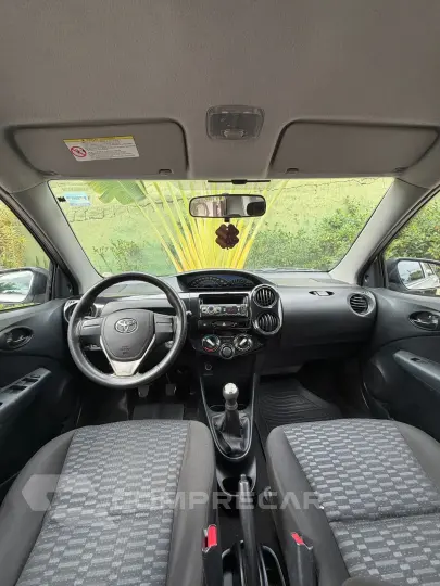 ETIOS 1.5 X Plus Sedan 16V