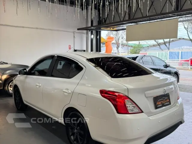 VERSA - 1.6 16V START SV 4P XTRONIC