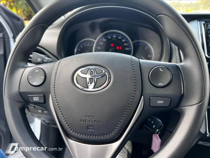 YARIS 1.5 16V Sedan XL Live