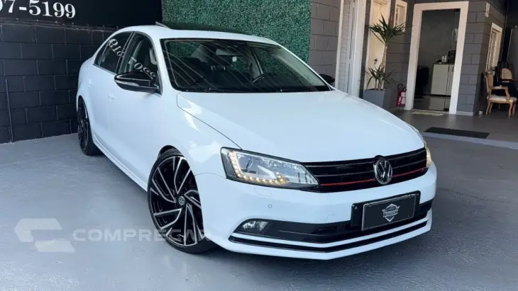 JETTA Highline 2.0 TSI 16V 4p Tiptronic
