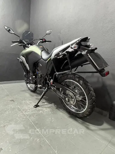 LANDER 250 ABS