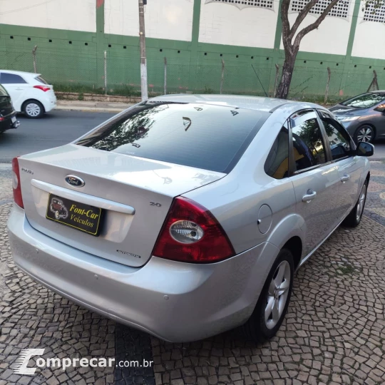 Focus Sedan 2.0 16V/2.0 16V Flex 4p
