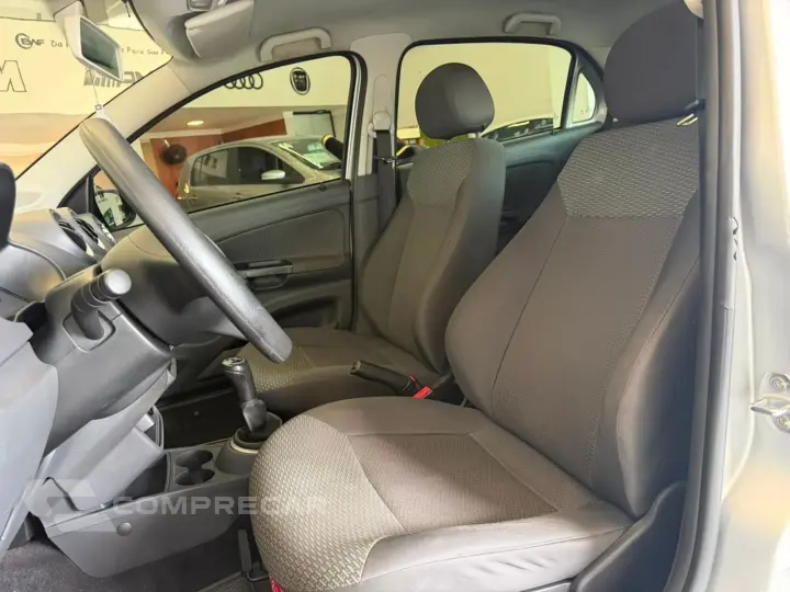 VOLKSWAGEN Gol (novo) 1.0 Mi Total Flex 8V 4p