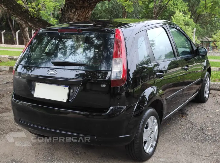 FIESTA 1.6 MPI Class Hatch 8V