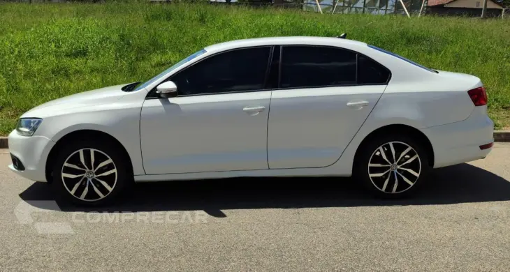 Jetta 2.0 4P FLEX COMFORTLINE TIPTRONIC AUTOMÁTICO