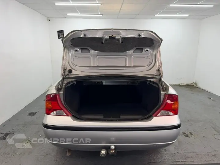 Focus Sedan 2.0 16V/2.0 16V Flex 4p