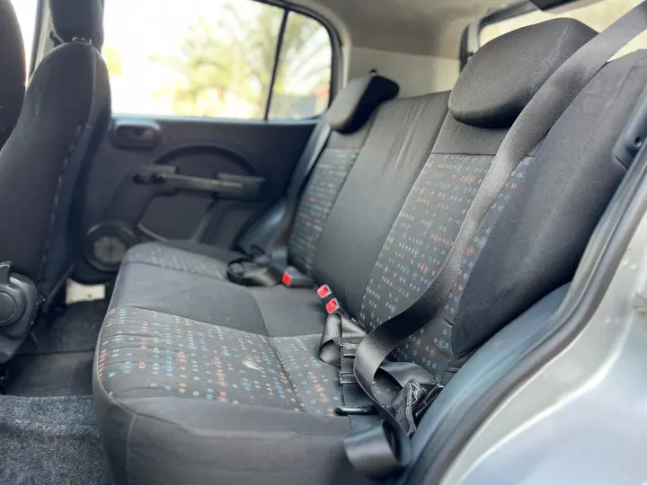 UNO 1.0 EVO VIVACE 8V FLEX 4P MANUAL