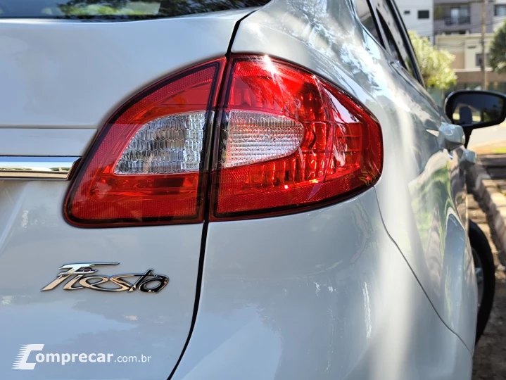 FIESTA 1.6 SE SEDAN 16V FLEX 4P MANUAL