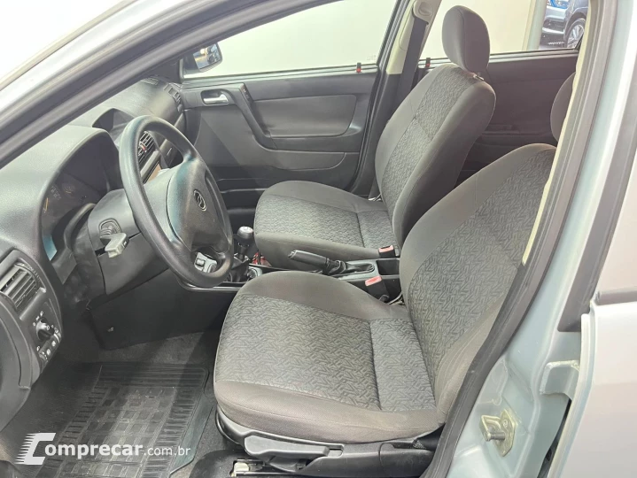 Astra Advantage 2.0 MPFI 8V FlexPower 5p