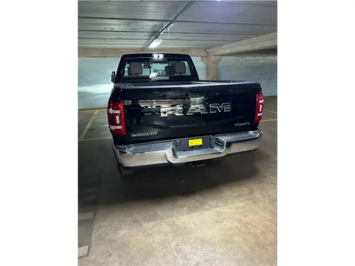 2500 6.7 I6 TURBO DIESEL LARAMIE NIGHT EDITION CD 4X4 AUTOMÁ