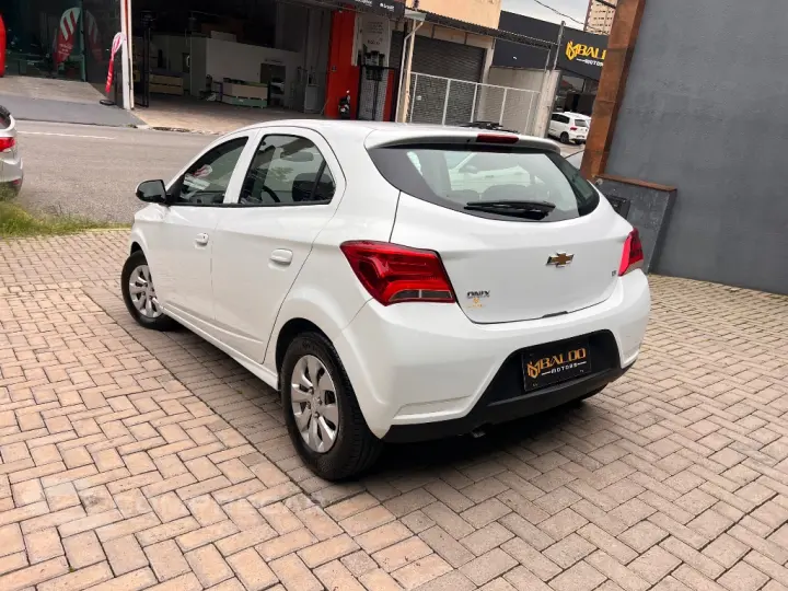 ONIX HATCH LT 1.0 8V FlexPower 5p Mec.