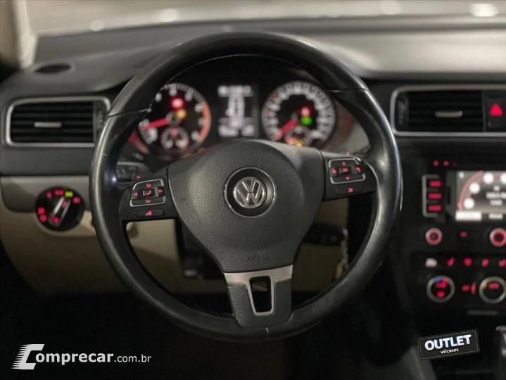 JETTA 2.0 COMFORTLINE FLEX 4P TIPTRONIC