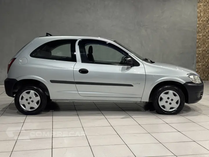 CELTA 1.0 MPFI Life 8V