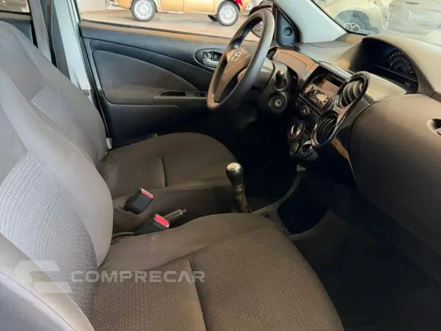 ETIOS HATCH - 1.3 X 16V 4P MANUAL