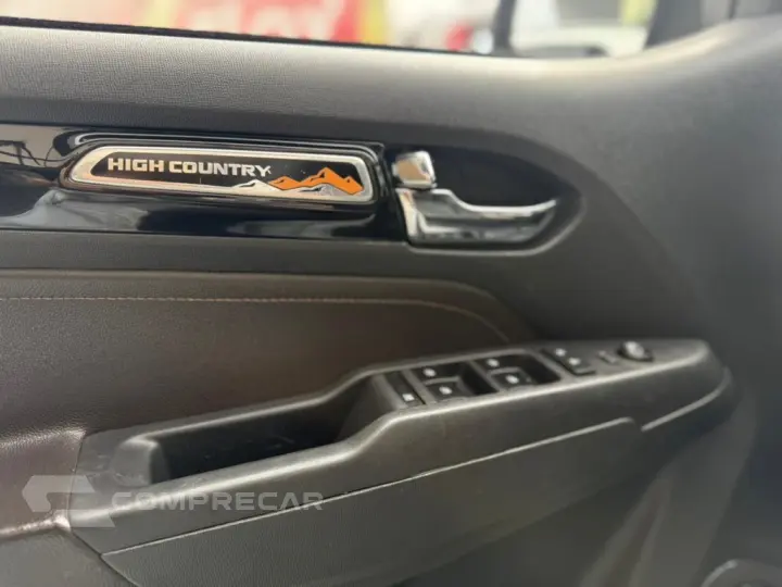 S10 2.8 HIGH COUNTRY 4X4 CD 16V TURBO DIESEL 4P AUTOMÁTICO