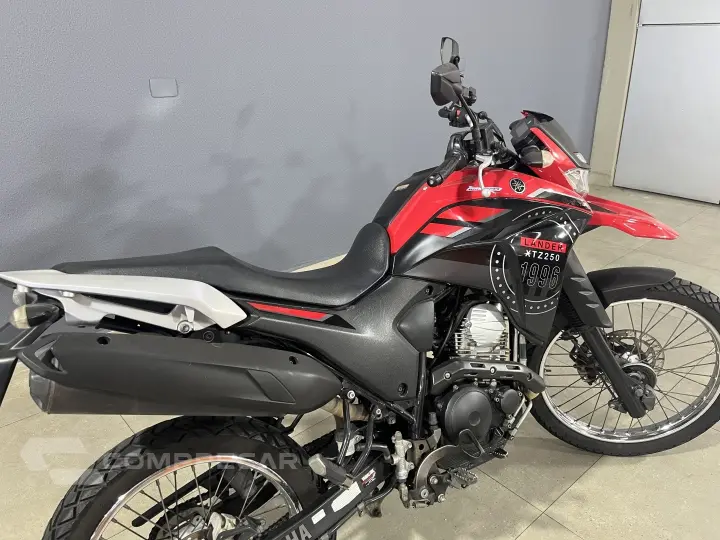 XTZ 250 LANDER 249CC