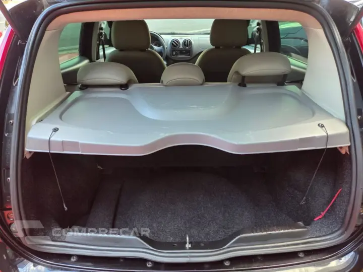 Palio ESSENCE 1.6 Flex 16V 5p