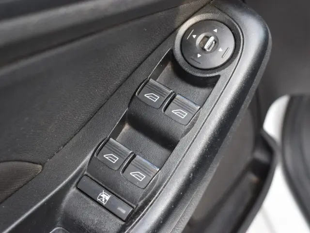 FIESTA HATCH - 1.6 SE HATCH 16V 4P POWERSHIFT