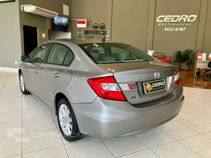 Civic 2.0 16V 4P FLEX LXR AUTOMÁTICO