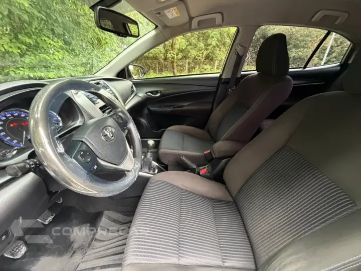 YARIS 1.3 16V FLEX XL MANUAL