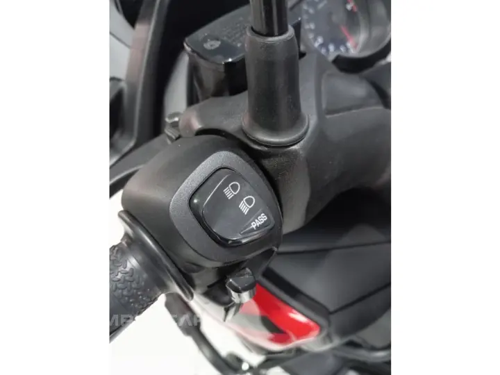 XMAX 250 ABS