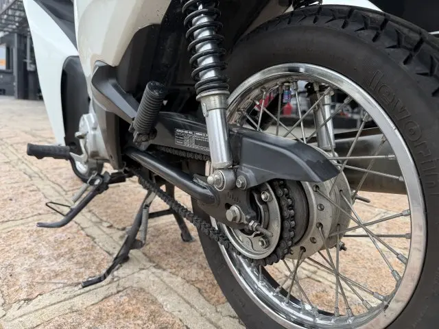 BIZ 110i - Street