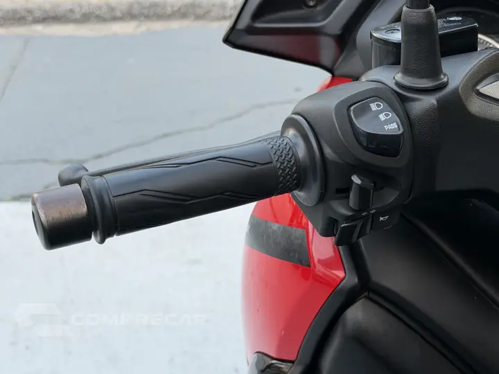 XMAX 250 ABS