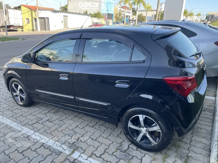 ONIX 1.4 MPFI LTZ 8V