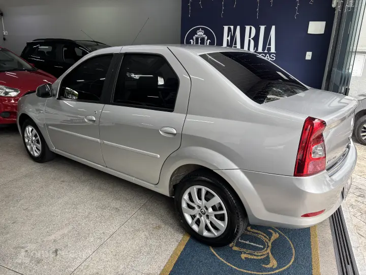 LOGAN Expression Hi-Flex 1.6 8V 4p