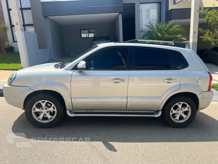 TUCSON 2.0 MPFI GLS 4X2 16V 143cv 2WD