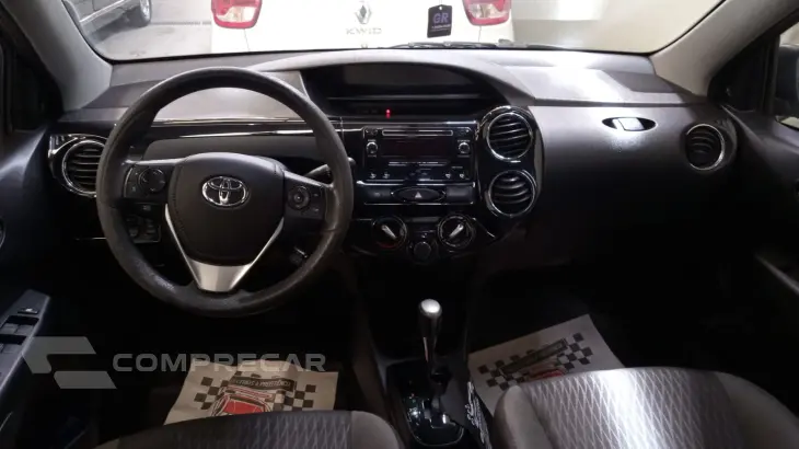 ETIOS 1.5 XS Sedan 16V