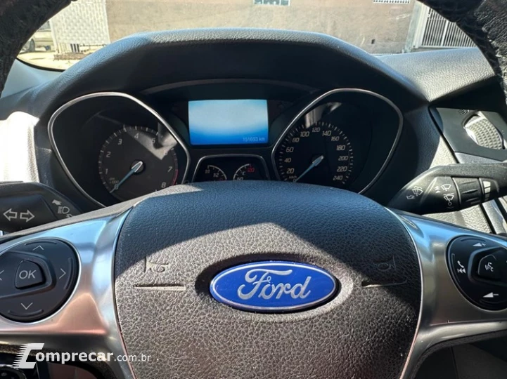 FOCUS 2.0 Titanium Sedan 16V