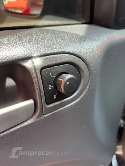 VOYAGE 1.6 MI City 8V