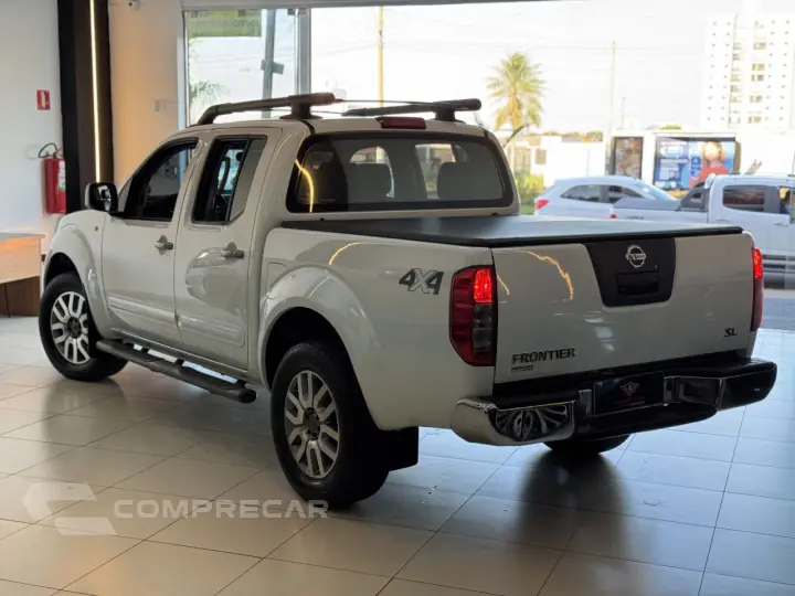 Frontier 2.5 SL 4X4 TURBO DIESEL CABINE DUPLA AUTOMÁTICO