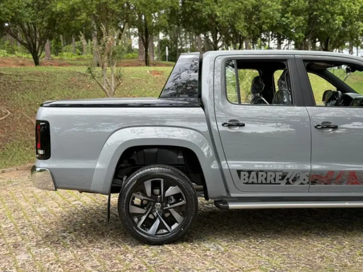 AMAROK 3.0 V6 TDI DIESEL BARRETOS 70 ANOS CD 4MOTION AUTOMÁT