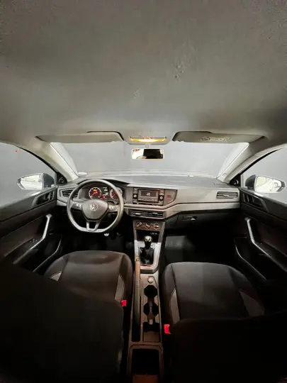 Polo Track 1.0 Flex 12V 5p