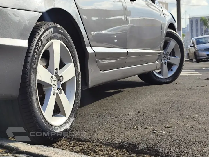 CIVIC 1.8 LXS 16V FLEX 4P AUTOMÁTICO